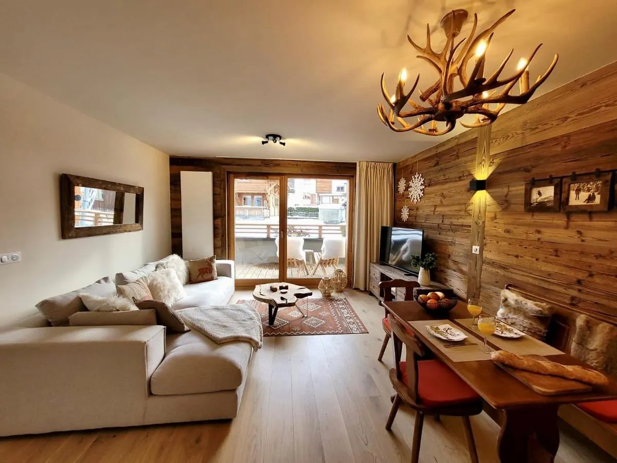 Appartement De Prestige Aux Gets, Terrasse Et Acces Immediat Aux Pistes Et Commerces - Fr-1-598-121 Les Gets 0*,
