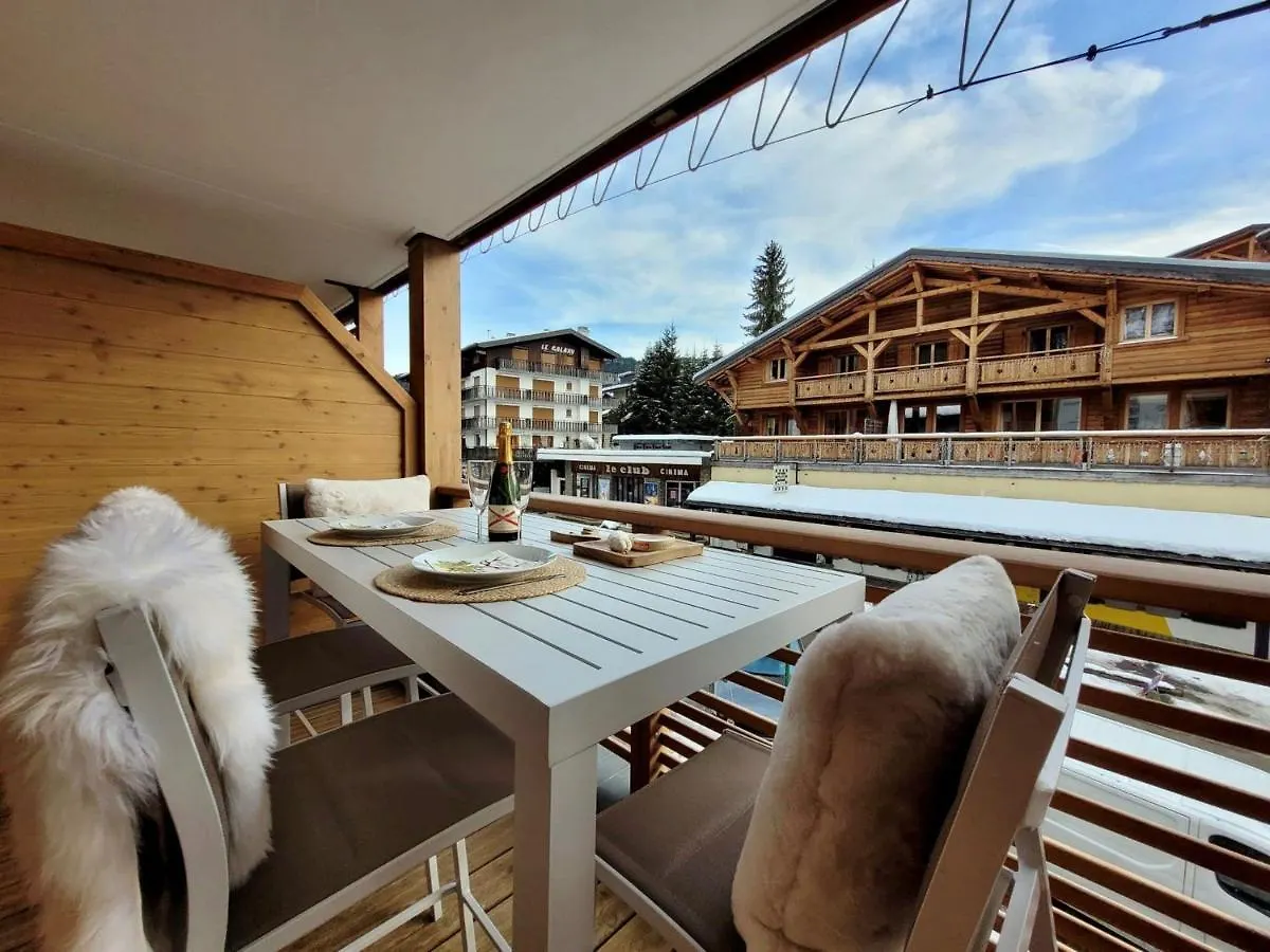 Appartement De Prestige Aux Gets, Terrasse Et Acces Immediat Aux Pistes Et Commerces - Fr-1-598-121 Les Gets